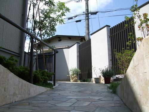 雪の多い地域でのカーポート&車椅子用のスロープ設置